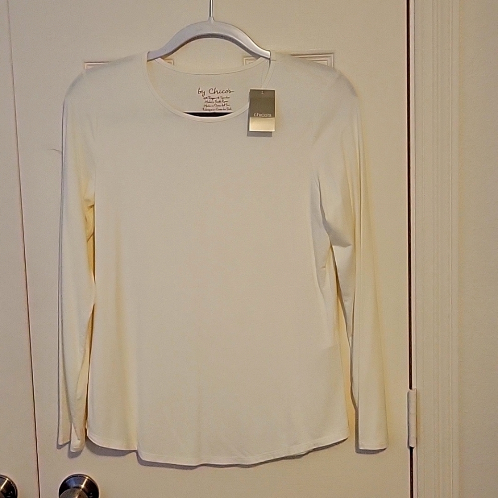 NWT'S CHICO'S Shirttail Basic Knit Long Sleeve Top Antique White Size M/ Chico 0